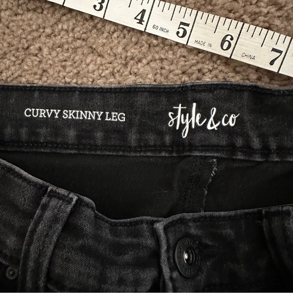 style and go curvy skinny leg black denim pants size 4 - Picture 9 of 12
